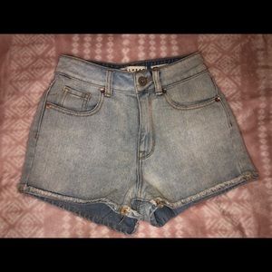 PAC SUN - BULLHEAD - JEAN MOM SHORTS